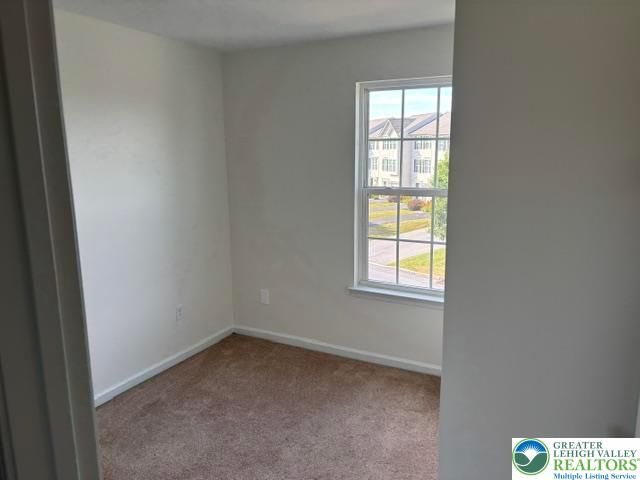 1096 Sparrow Way, Upper Macungie Twp, PA 18031