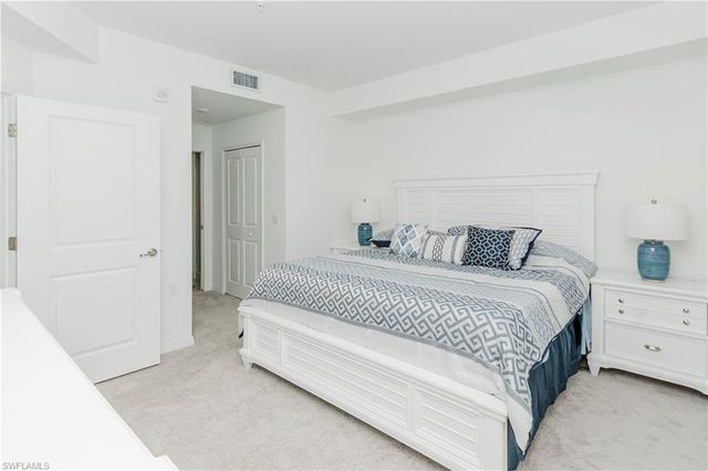 5527 DOUBLE EAGLE CIR 3828, Ave Maria, FL 34142