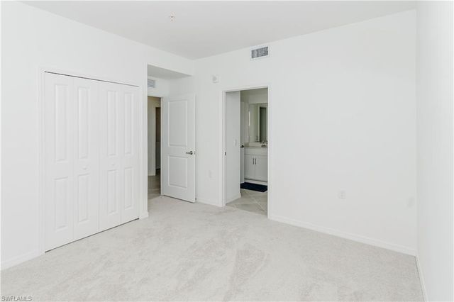 5527 DOUBLE EAGLE CIR 3828, Ave Maria, FL 34142