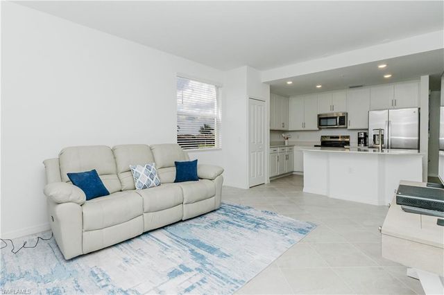 5527 DOUBLE EAGLE CIR 3828, Ave Maria, FL 34142