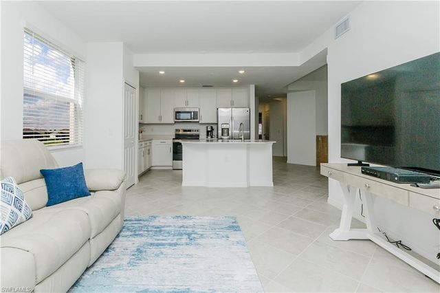 5527 DOUBLE EAGLE CIR 3828, Ave Maria, FL 34142