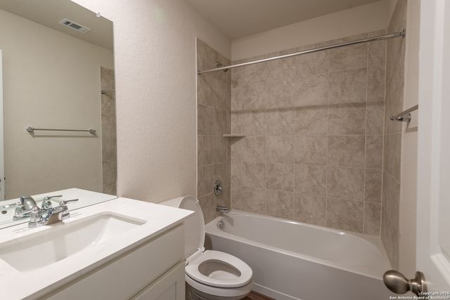 1152 Andean Emerald, San Antonio, TX 78253