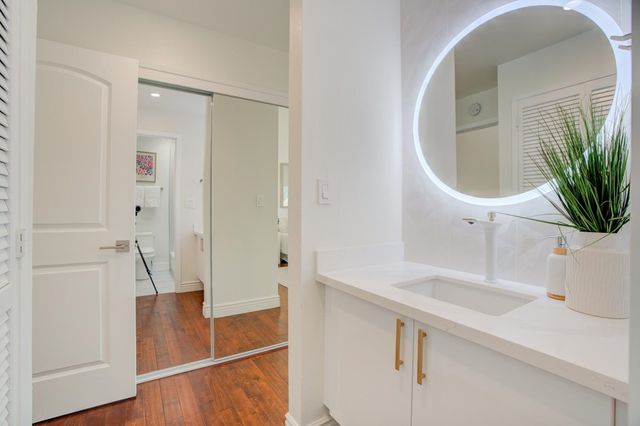 2271 Armada Way, San Mateo, CA 94404