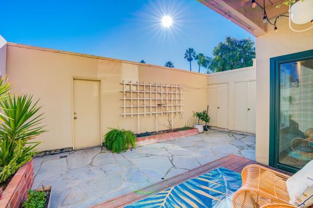 2271 Armada Way, San Mateo, CA 94404