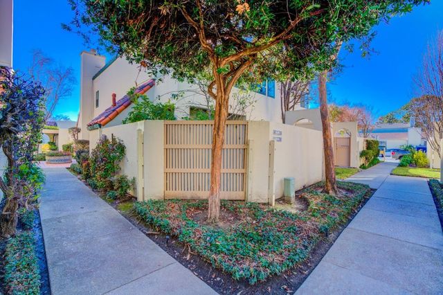 2271 Armada Way, San Mateo, CA 94404