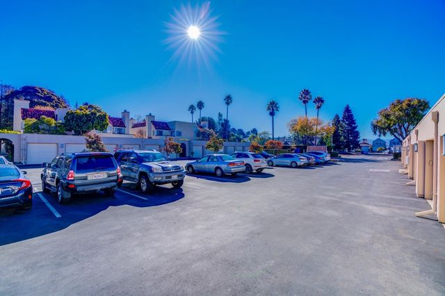 2271 Armada Way, San Mateo, CA 94404