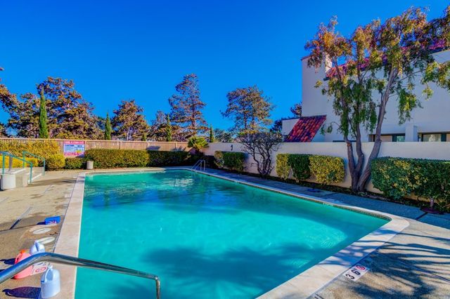 2271 Armada Way, San Mateo, CA 94404