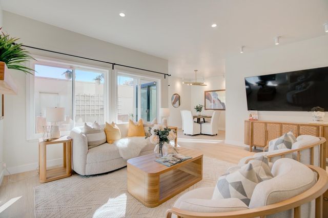 2271 Armada Way, San Mateo, CA 94404