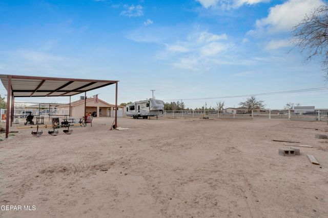 11701 FLOR DEL RIO Street, Socorro, TX 79927