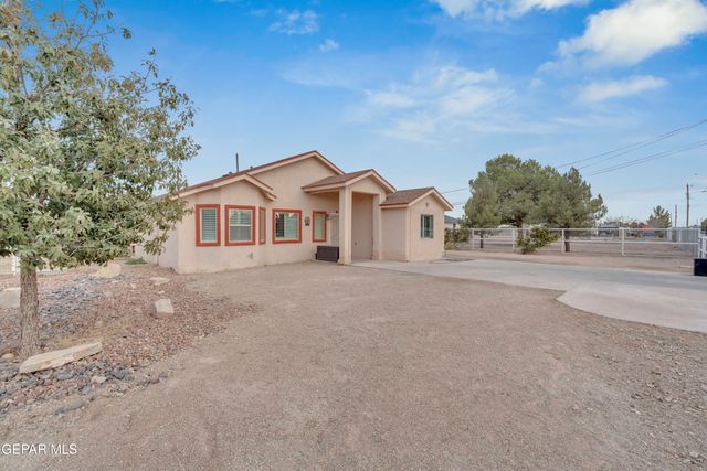 11701 FLOR DEL RIO Street, Socorro, TX 79927