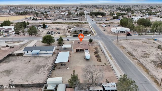 11701 FLOR DEL RIO Street, Socorro, TX 79927