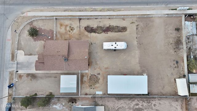 11701 FLOR DEL RIO Street, Socorro, TX 79927