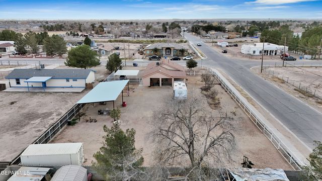 11701 FLOR DEL RIO Street, Socorro, TX 79927