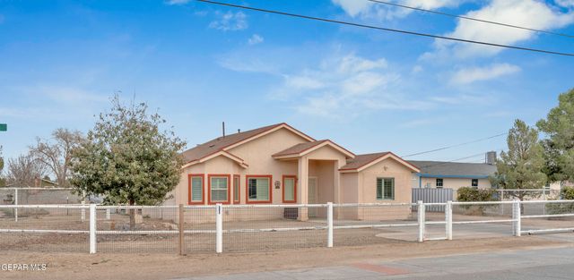 11701 FLOR DEL RIO Street, Socorro, TX 79927