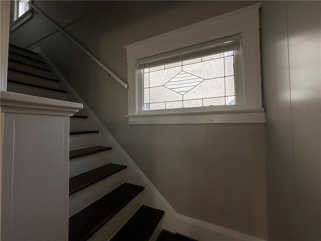 3622 College Avenue, Kansas City, MO 64128