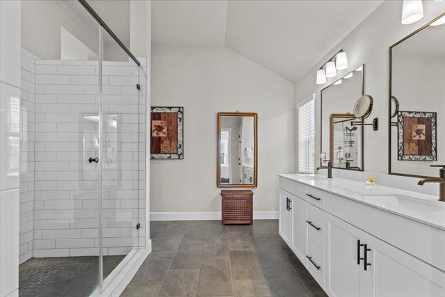 107 Freeman Day DR, Bastrop, TX 78602