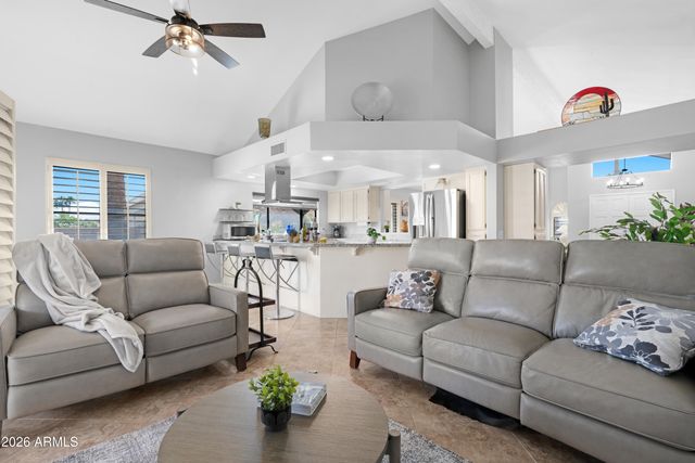 25821 S HOLLYGREEN Drive, Sun Lakes, AZ 85248