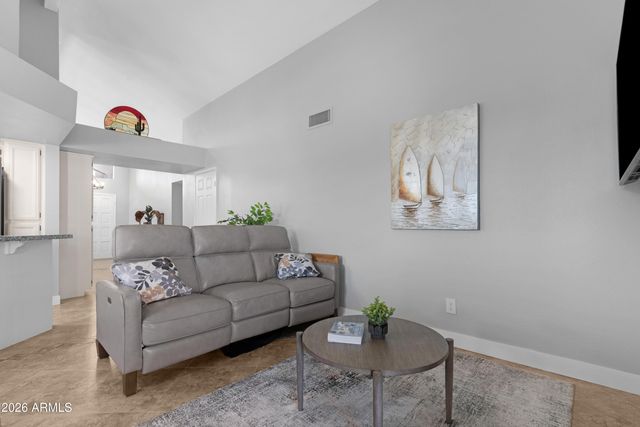 25821 S HOLLYGREEN Drive, Sun Lakes, AZ 85248