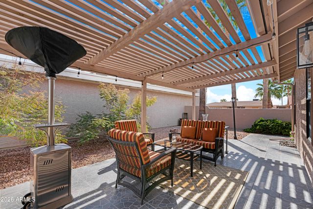 25821 S HOLLYGREEN Drive, Sun Lakes, AZ 85248