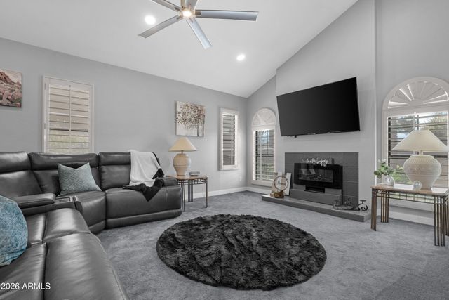 25821 S HOLLYGREEN Drive, Sun Lakes, AZ 85248