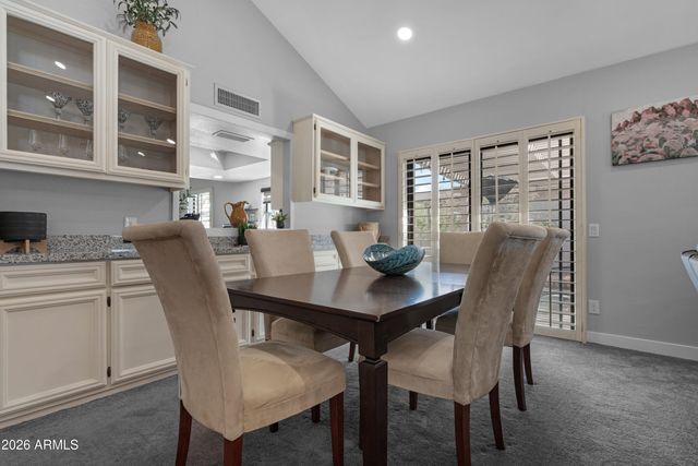 25821 S HOLLYGREEN Drive, Sun Lakes, AZ 85248