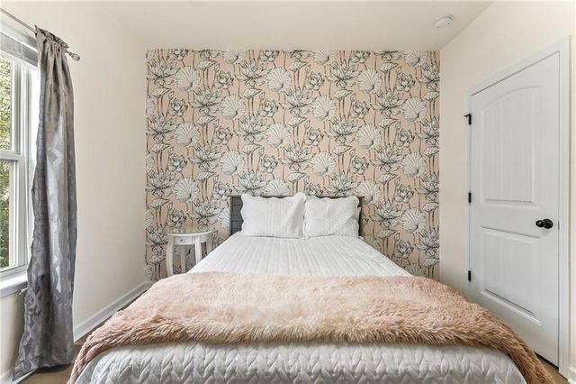 262 Valley Crossing, Canton, GA 30114