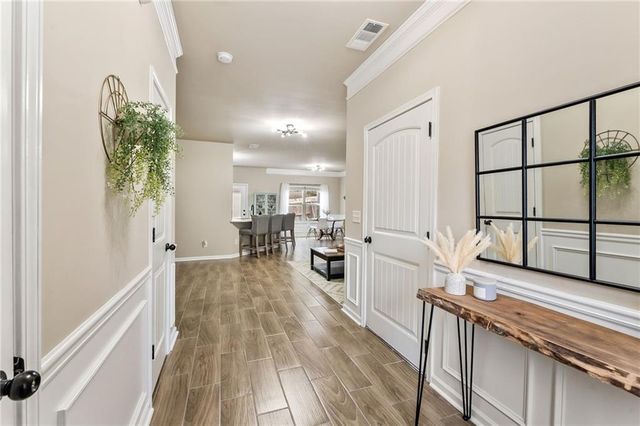 262 Valley Crossing, Canton, GA 30114