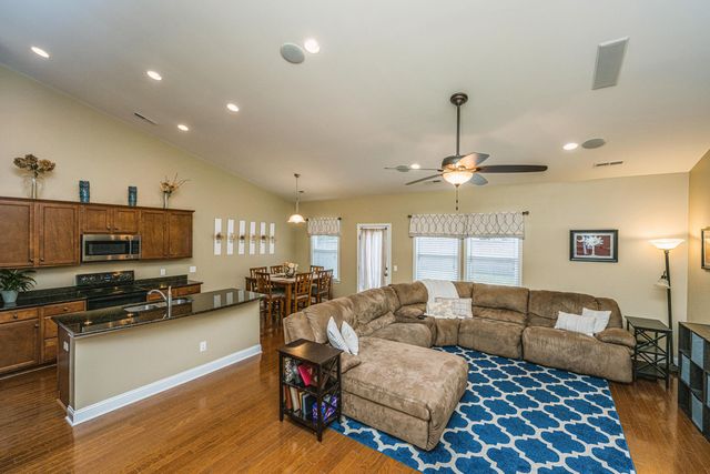 1821 Ground Pine Drive, Charleston, SC 29414