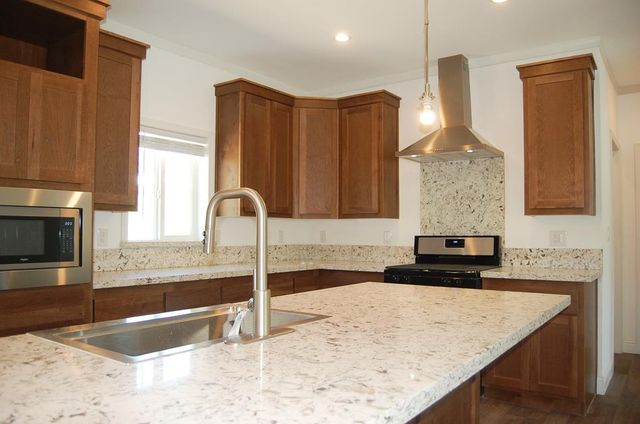3106 Berkesey Ln, Valley Springs, CA 95252