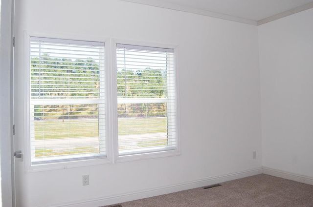 3106 Berkesey Ln, Valley Springs, CA 95252