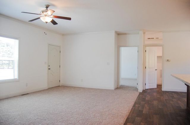 3106 Berkesey Ln, Valley Springs, CA 95252