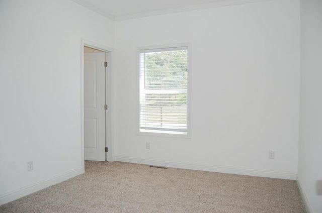 3106 Berkesey Ln, Valley Springs, CA 95252