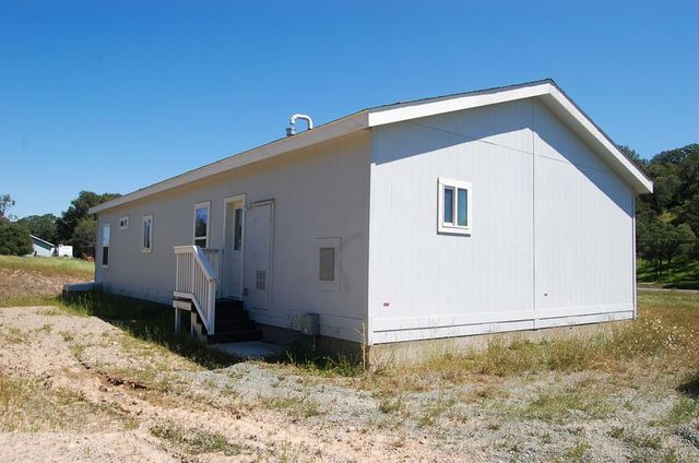 3106 Berkesey Ln, Valley Springs, CA 95252