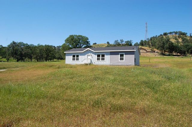3106 Berkesey Ln, Valley Springs, CA 95252
