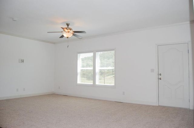 3106 Berkesey Ln, Valley Springs, CA 95252