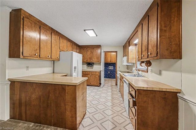 2408 Tannery Trail, Winston-salem, NC 27106