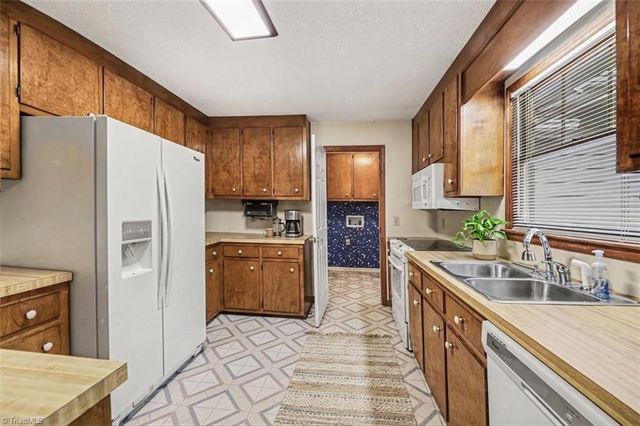 2408 Tannery Trail, Winston-salem, NC 27106