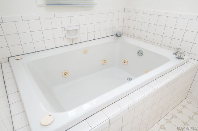 1815 Vaughn Lane, Montgomery, AL 36106