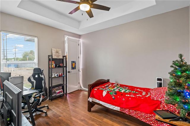 801 N Buxton Avenue, Edinburg, TX 78541