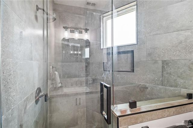 801 N Buxton Avenue, Edinburg, TX 78541