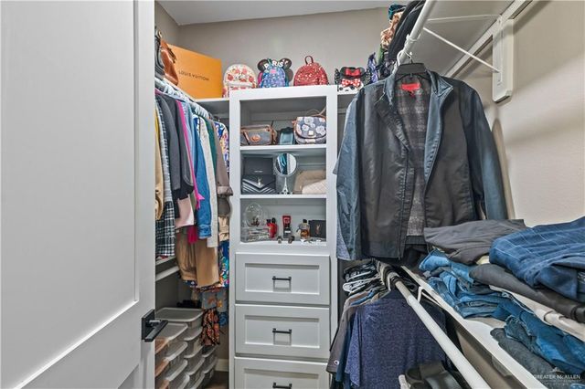 801 N Buxton Avenue, Edinburg, TX 78541