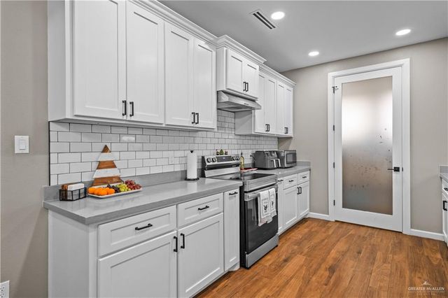 801 N Buxton Avenue, Edinburg, TX 78541