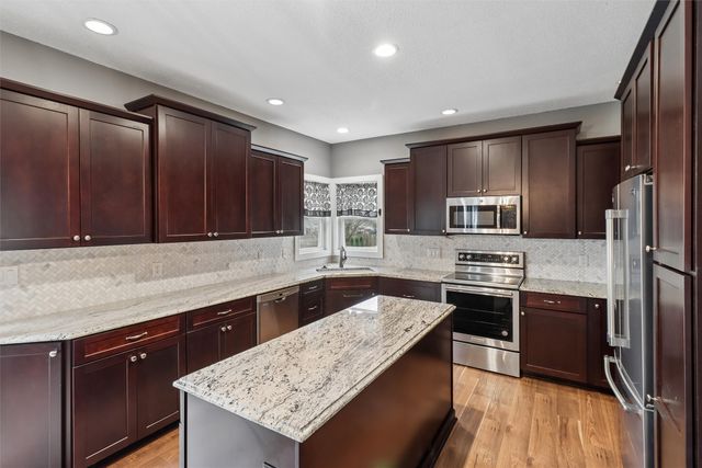 2013 NW Pleasant Street, Ankeny, IA 50023