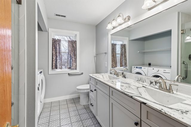 2013 NW Pleasant Street, Ankeny, IA 50023