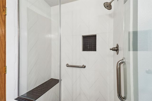 2013 NW Pleasant Street, Ankeny, IA 50023