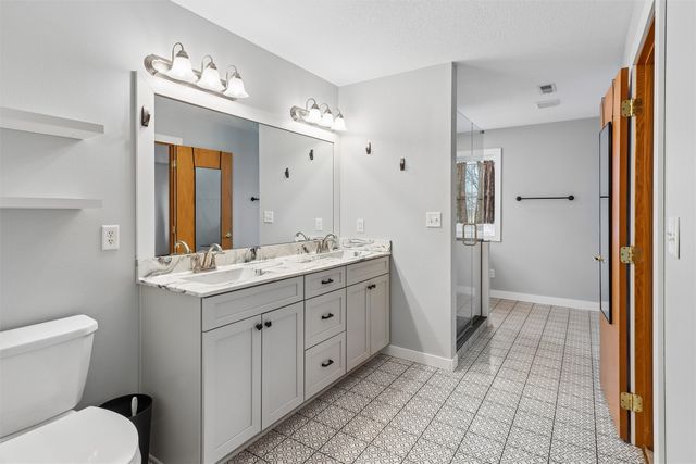 2013 NW Pleasant Street, Ankeny, IA 50023