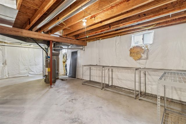 2013 NW Pleasant Street, Ankeny, IA 50023