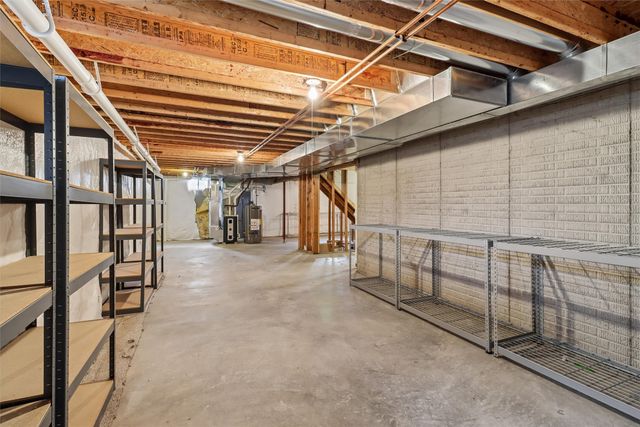 2013 NW Pleasant Street, Ankeny, IA 50023