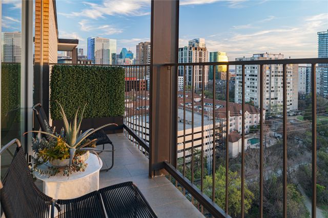 3310 Fairmount Street P3A, Dallas, TX 75201