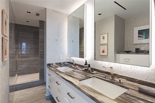 3310 Fairmount Street P3A, Dallas, TX 75201